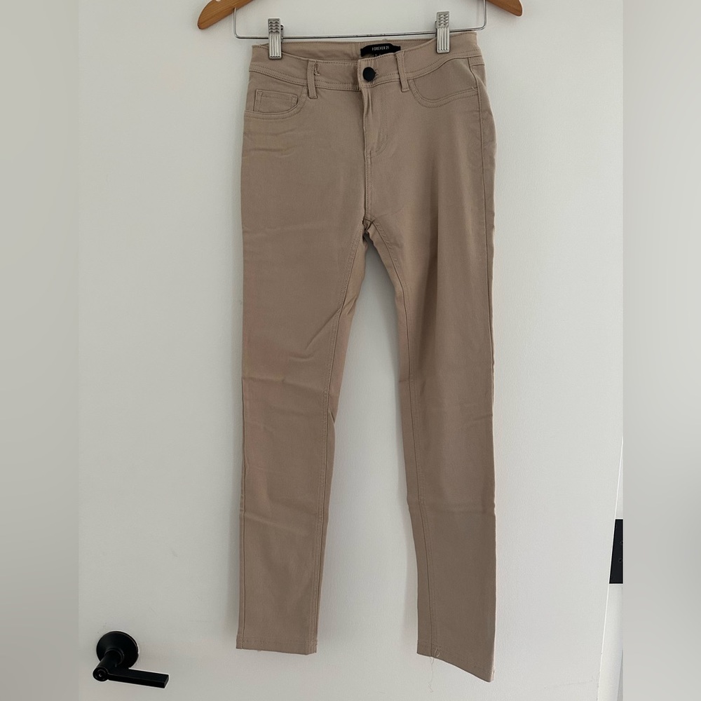 Forever 21 - like NEW SKINNY JEANS